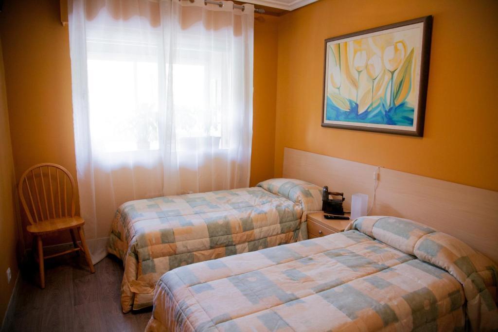 Pension Parque Del Ebro (Adults Only) Логроньо Стая снимка